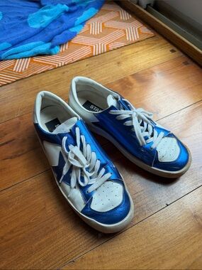 Golden Goose Blue & White Low-Top Sneakers
